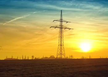 El precio de la luz se dispara en agosto: la factura del usuario medio va camino de superar los 100 euros por primera vez en cuatro años