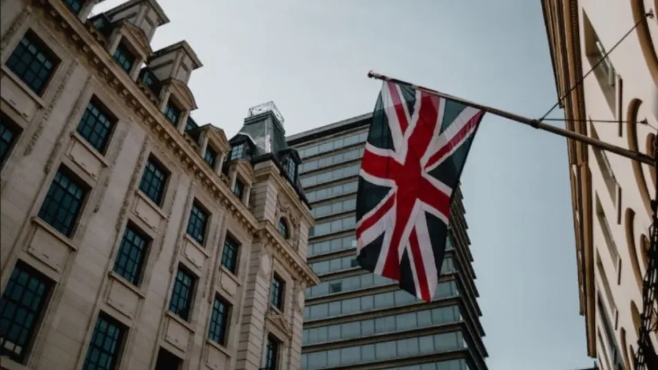 Tribunal británico declara el antisionismo como creencia protegida por la ley