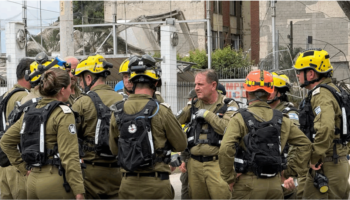 «Vienen a hacer política con el dolor»: crece rechazo a presencia israelí en Colombia