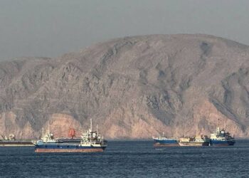 ​Irán desmiente a Trump y mantiene cerrado el estrecho de Ormuz