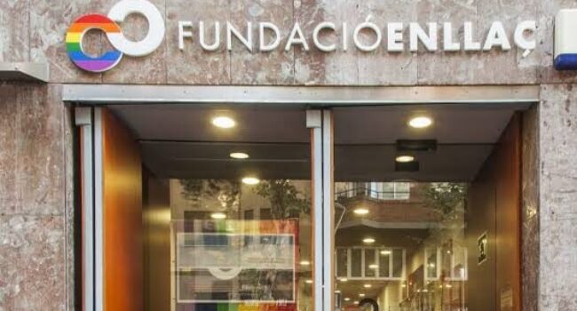 La Fundació Enllaç presenta el segon llibre de la col·lecció “En clau de futur”, centrat en els reptes de l’envelliment per aturar l’edatisme, la solitud i els maltractaments