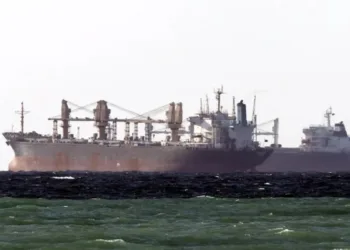 China mantiene importaciones de petróleo iraní pese al asedio de EE.UU.