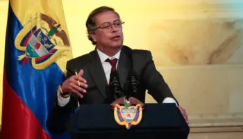 Petro brinda detalles de fraude electoral algorítmico para imponer un presidente ilegítimo en Colombia