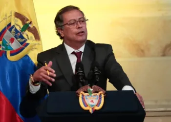 Petro brinda detalles de fraude electoral algorítmico para imponer un presidente ilegítimo en Colombia