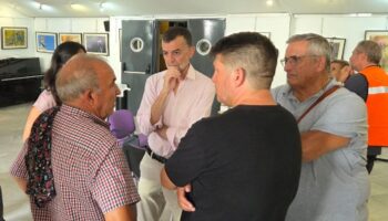 Antonio Maíllo traslada el “absoluto desacuerdo” de IU con ampliar la vida útil de la central de Almaraz y plantea una “estrategia de blindaje de cierres para que no sea el principio de más prórrogas”