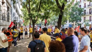CGT denuncia el avance del plan de desmantelamiento de las oficinas de atención al público en Correos