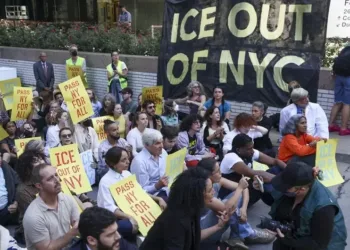 Estudio en miles de barrios de EE.UU. desmonta matriz trumpista sobre nexo entre migrantes y crimen