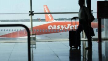 Suspenden más de 100 vuelos en Francia por la huelga de EasyJet