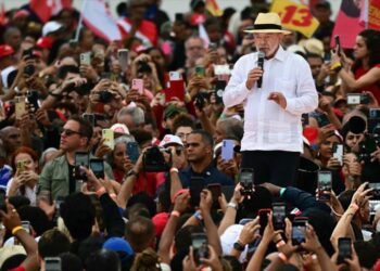 Nuevo sondeo sitúa a Lula al frente en un eventual balotaje en Brasil