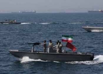 Irán desafía a Trump: Acerquen un buque, si controlan estrecho Ormuz