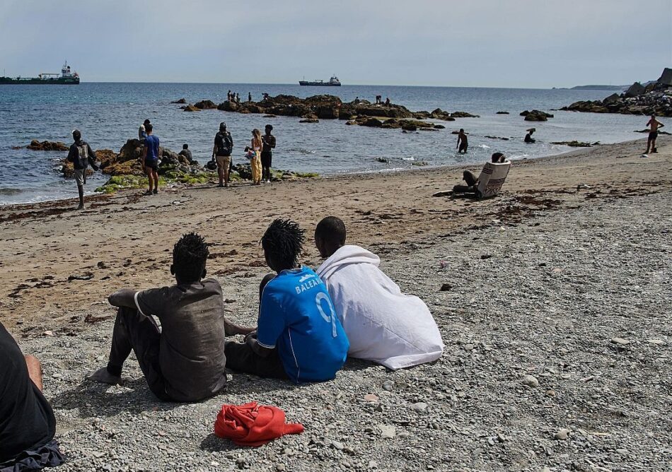 Podemos reclama una respuesta coordinada y urgente para proteger a los menores migrantes de Ceuta y exige a la Junta que «suelte la mano de Vox»