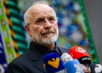 Ghalibaf ironiza sobre deuda de EE. UU. y prevé peor escenario