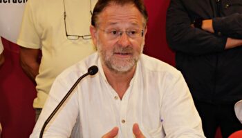 A CIG exixe a dimisión ou o cesamento de José González tras a sanción á adega da súa familia por empregar persoas migrantes sen papeis