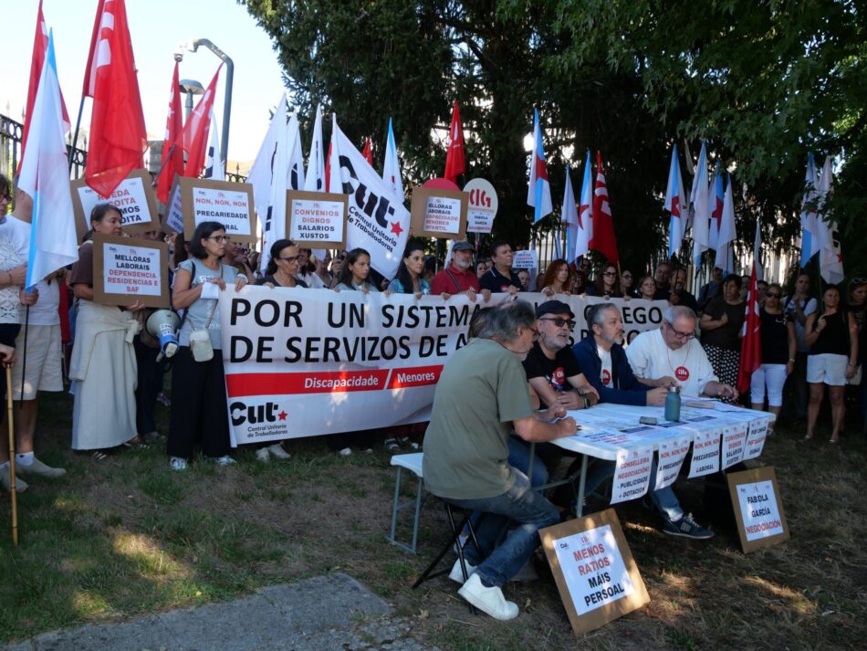 Os sectores de atención social e coidados únense para rematar coa precariedade de persoal e persoas usuarias