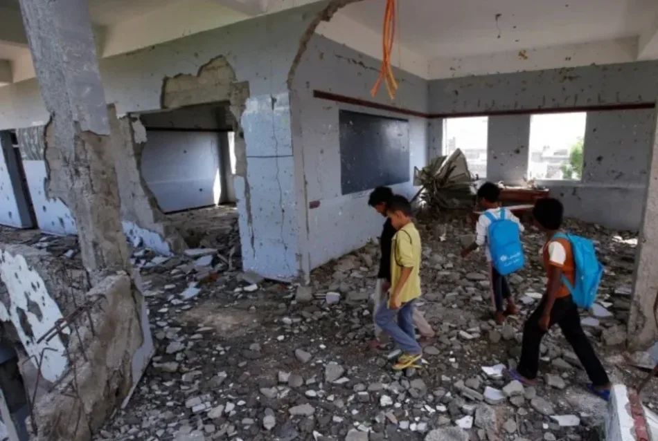 Por tercera vez un ataque saudita destruye escuela en Taiz, Yemen
