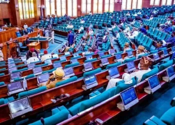 Nigeria tramita reforma constitucional para crear policías estatales
