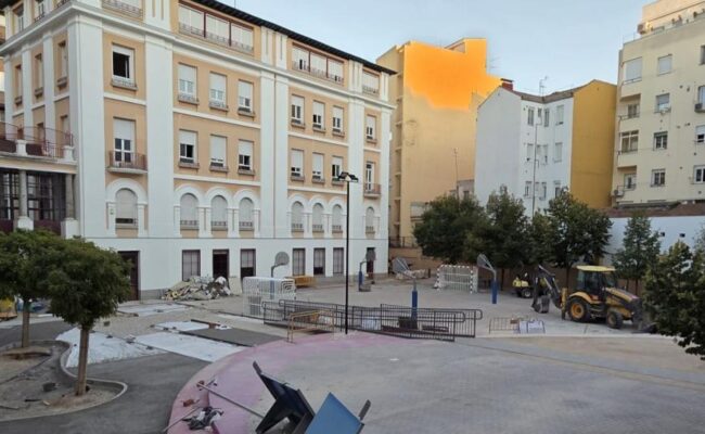 CCOO desmiente el «inicio de curso modélico» de la Consejería: el 61 % de los centros educativos madrileños arranca con plantillas incompletas
