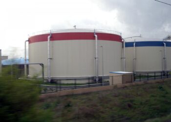 CCOO advierte que los salarios no pueden volver a pagar el aumento extraordinario de los márgenes del sector energético