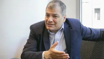 Correa sobre persecución en Ecuador: «vivimos en una dictadura»