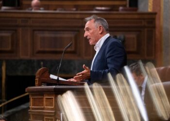 Enrique Santiago reclama a todos los grupos del Congreso “votar sin ideologías simplemente a favor del Derecho internacional para acabar con el bárbaro castigo de EEUU a Cuba”