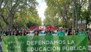 La comunidad educativa madrileña planta cara a Ayuso: la marea verde calienta para la huelga indefinida del 14 de octubre
