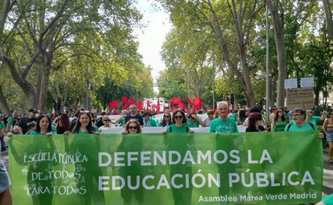 La comunidad educativa madrileña planta cara a Ayuso: la marea verde calienta para la huelga indefinida del 14 de octubre