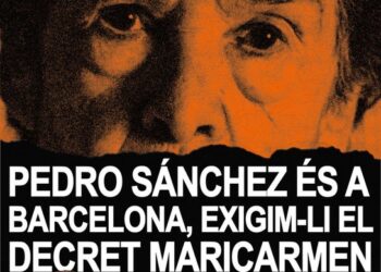Protesta por exigir el Decreto Maricarmen ante el acto con Pedro Sánchez en el Palau de Congressos de Barcelona