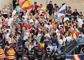 Izquierda Unida lleva a los ayuntamientos una moción de “verdadera solidaridad con el conjunto del pueblo de Ceuta” frente a las concentraciones partidistas del PP y Vox