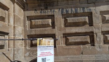 Patrimonio autoriza a protección da pintada “Adiante semanario”