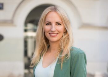 Aïda Llauradó serà la candidata de Badalona en Comú a l’alcaldia de Badalona el 2027