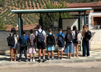 La Junta elimina las líneas de transporte escolar en la Sierra de Segura y obliga al alumnado rural a luchar para poder ir a clase