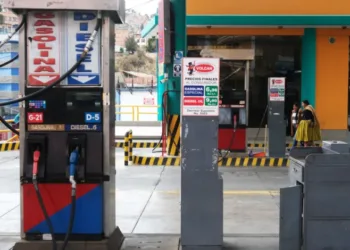 Presidente de Bolivia anuncia eliminación del 100 % del subsidio al precio del diésel