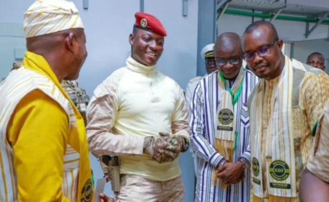 Burkina Faso rechaza el accionar de Francia, EE.UU. y el imperialismo global