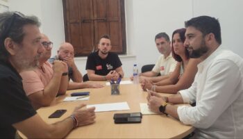 IU Sevilla exige al Gobierno de Sanz que actúe ante los “graves incumplimientos” de ACISA y respalde a la plantilla del alumbrado público
