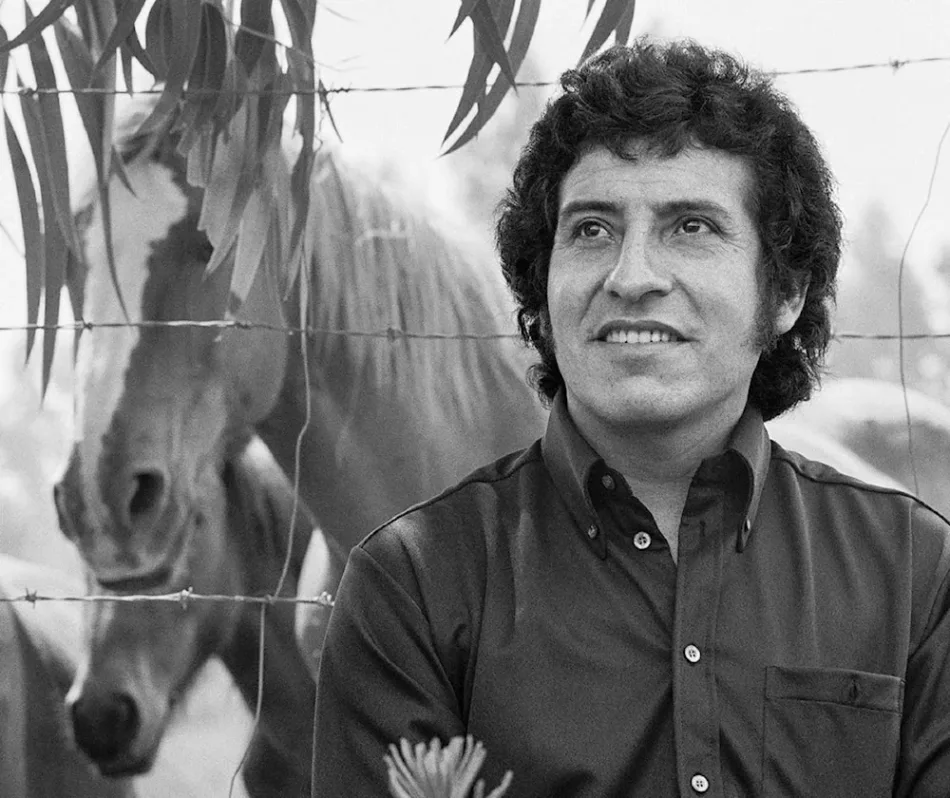 Víctor Jara: la voz que la muerte no pudo llevarse