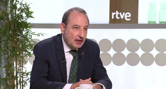 Els Comuns demanen la compareixença d’Espadaler per explicar l’increment de cost de la visita del Papa