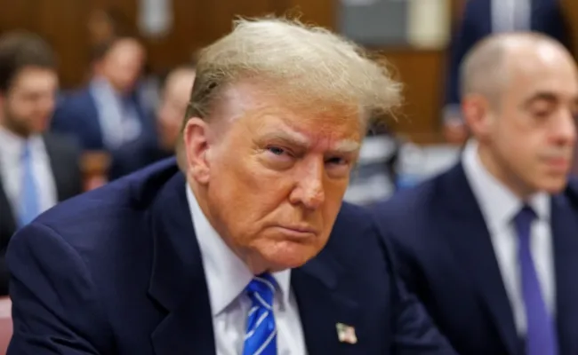 Sondeos favorecen a demócratas en EE.UU. mientras sigue baja la popularidad de Trump