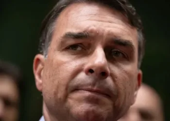 Empresa que gestionó fondos para filme sobre Bolsonaro recibió dinero del crimen organizado