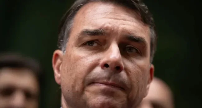 Empresa que gestionó fondos para filme sobre Bolsonaro recibió dinero del crimen organizado