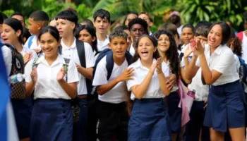 «Acto heroico»: inicia el curso escolar en Cuba con presencialidad y flexibilidad