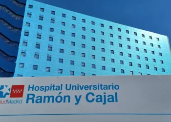 Denuncian ante Fiscalía a dos responsables del Ramón y Cajal por rebajar la gravedad de los pacientes para maquillar su lista de espera