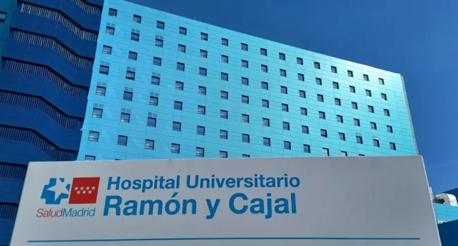 Denuncian ante Fiscalía a dos responsables del Ramón y Cajal por rebajar la gravedad de los pacientes para maquillar su lista de espera