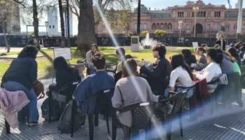 Crisis universitaria en Argentina: la UBA protestó frente al Ministerio de Economía