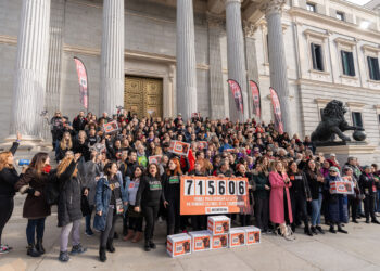 Más de 25 figuras destacadas de la cultura española piden al presidente del Gobierno que permita una votación sobre el futuro de la tauromaquia