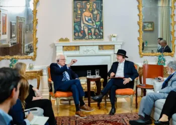 Presidente Lula se reunió con el senador estadounidense Bernie Sanders