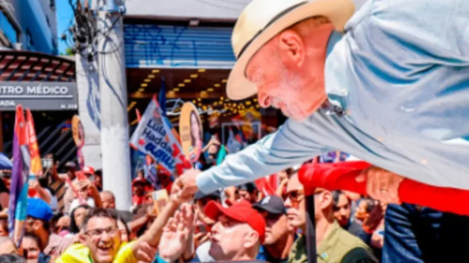 Lula expone en São Paulo escándalos de Bolsonaro y reitera alerta sobre injerencia electoral
