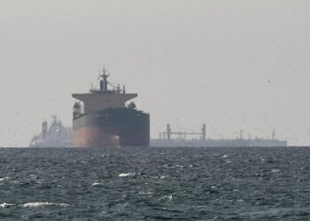 La guerra de EE.UU. contra Irán y los desproporcionados márgenes en el sector de la generación eléctrica podrían disparar la factura de la luz del usuario medio a más de cien euros en septiembre