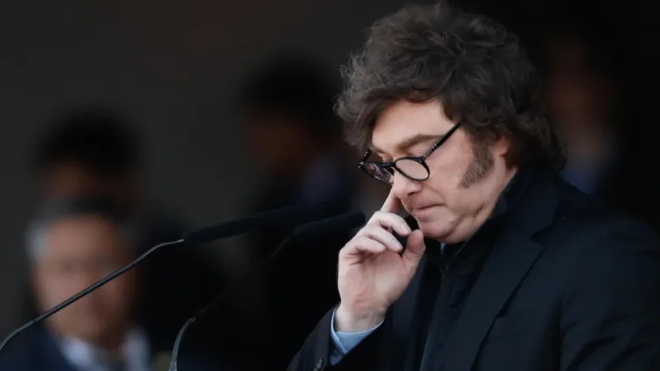 La motosierra se vuelve contra Milei: Indec divulga datos económicos negativos en Argentina