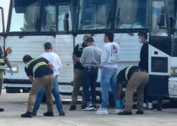 Denuncian «represión y tortura» en centros de detención de migrantes de ICE en Arizona