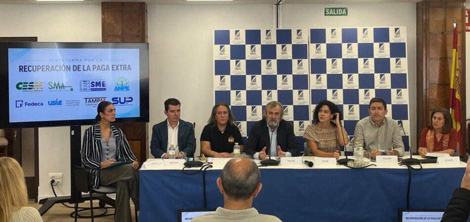 Los sindicatos profesionales de empleados públicos inician acciones para reclamar el fin del recorte de la paga extraordinaria
